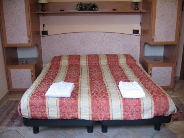 Al Parco Bed & Breakfast Равена Екстериор снимка